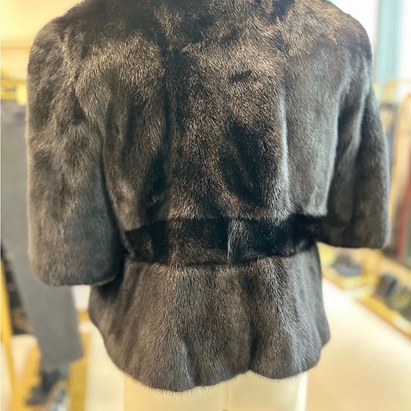 Black short mink fur coat - Picture 2 of 11